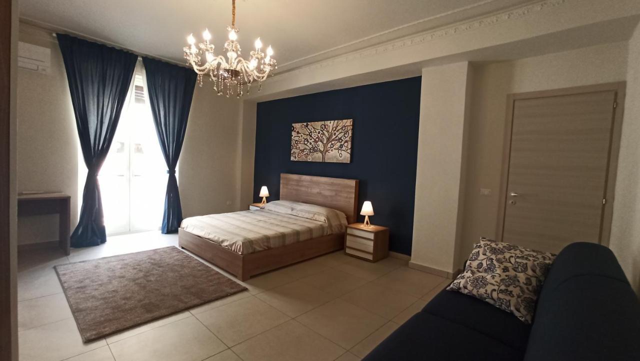 Casavera Apartment Ачиреале Экстерьер фото